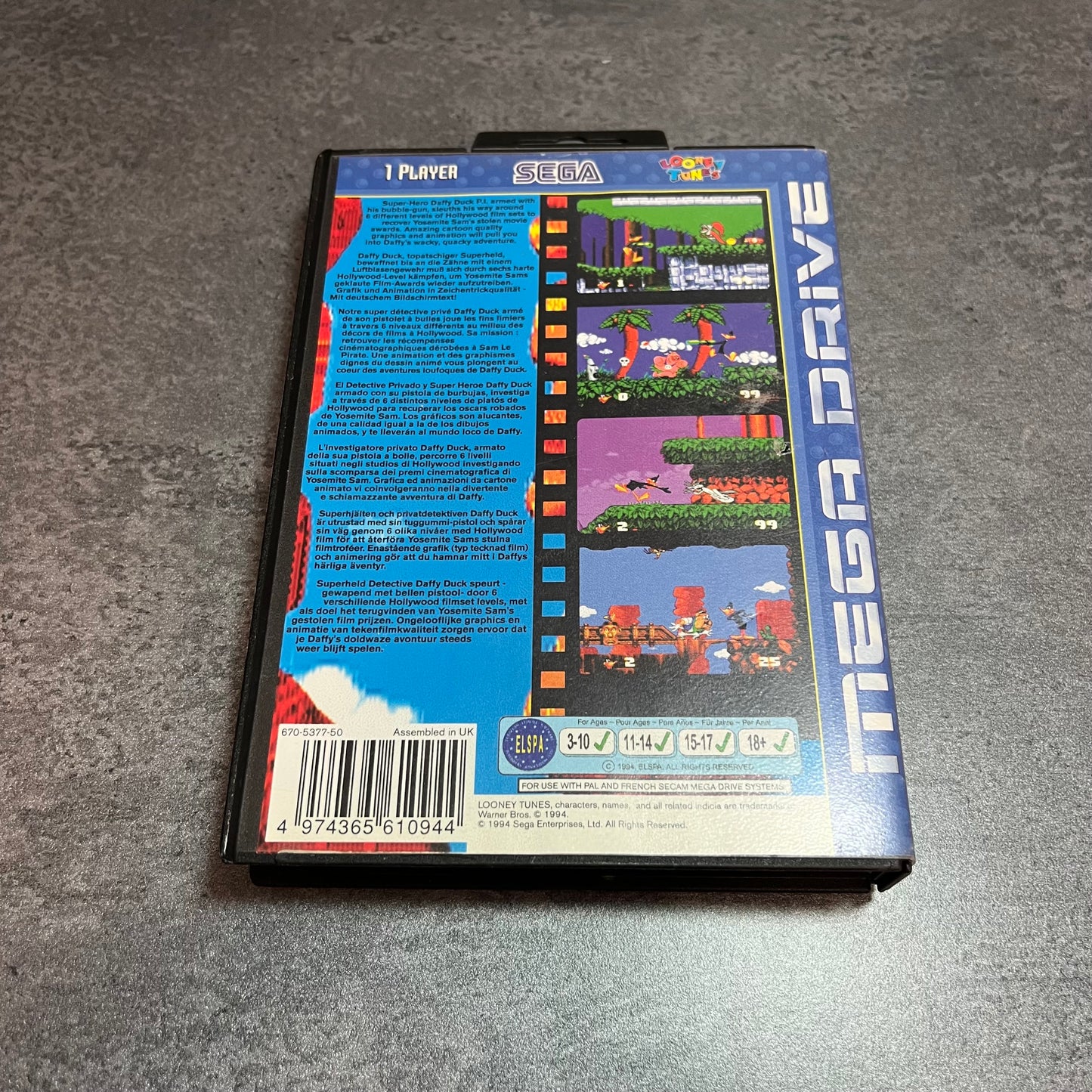 Daffy Duck in Hollywood Mega Drive