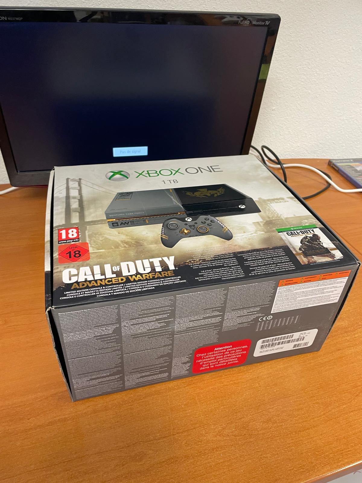 Console Xbox One Call of Duty en boîte