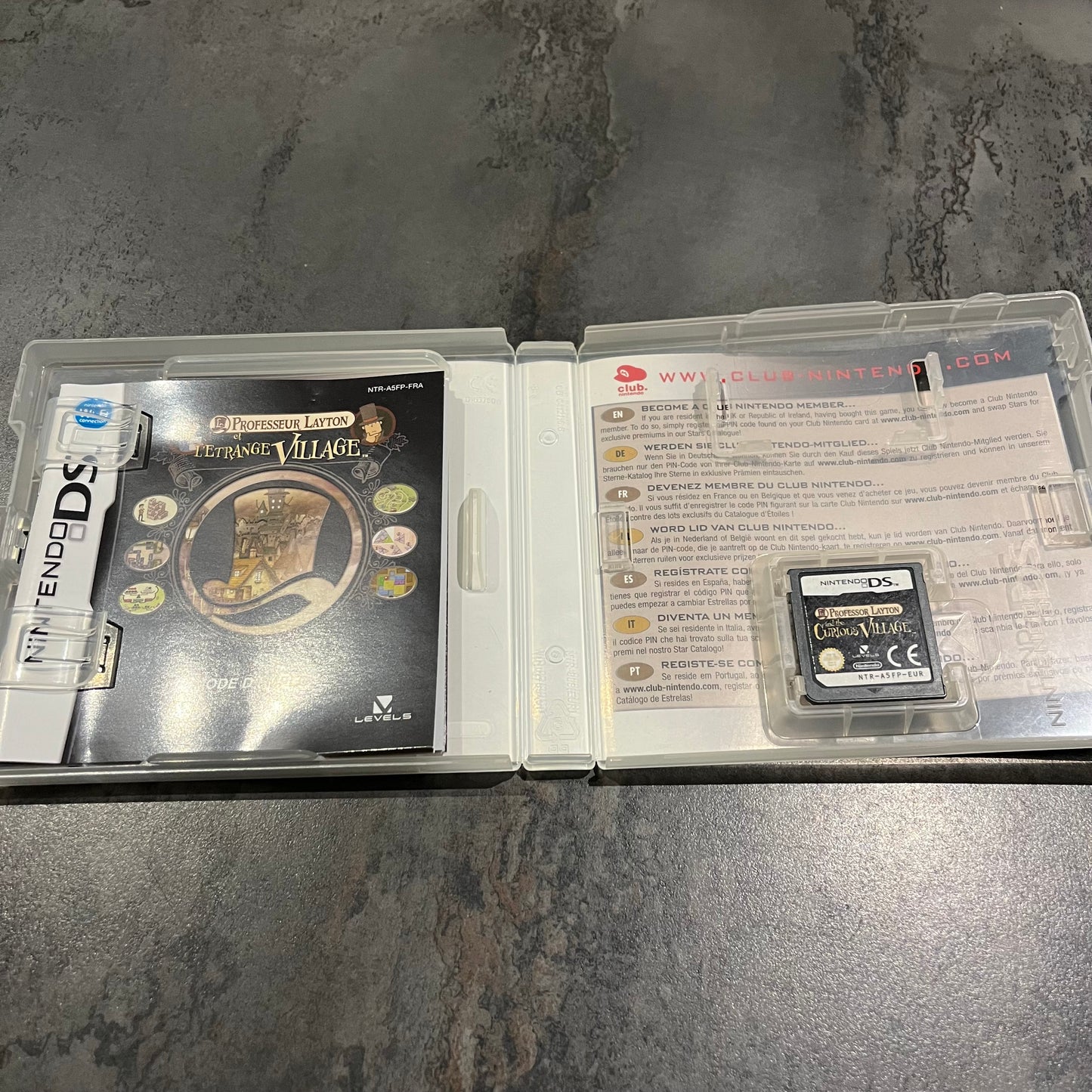 Professeur Layton et l’Étrange Village Nintendo DS
