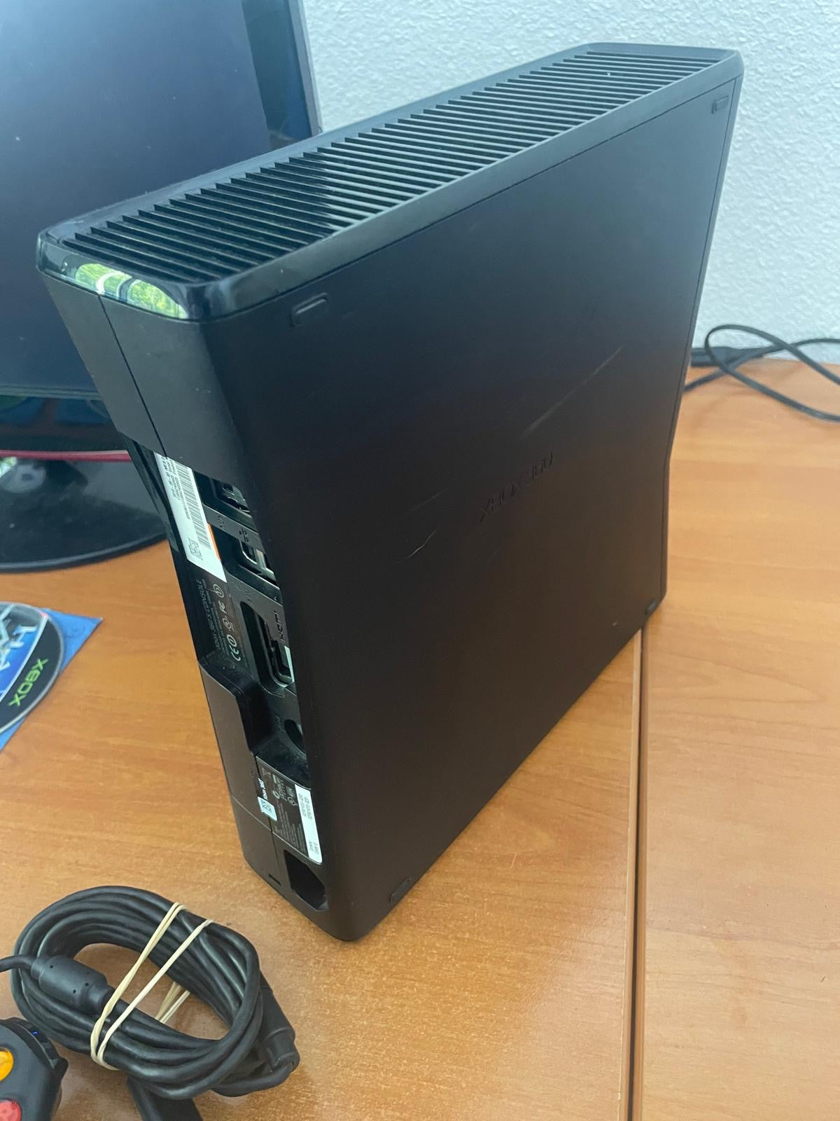 Console Xbox 360 250 GO + 2 manettes