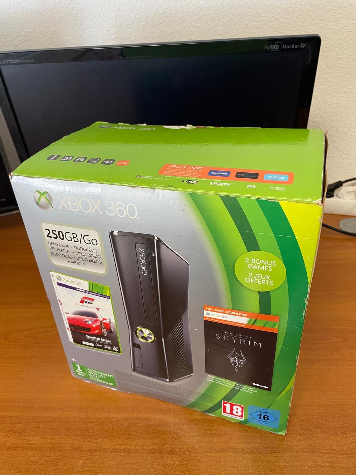 Console Xbox 360 250 GO + Kinect + boîte