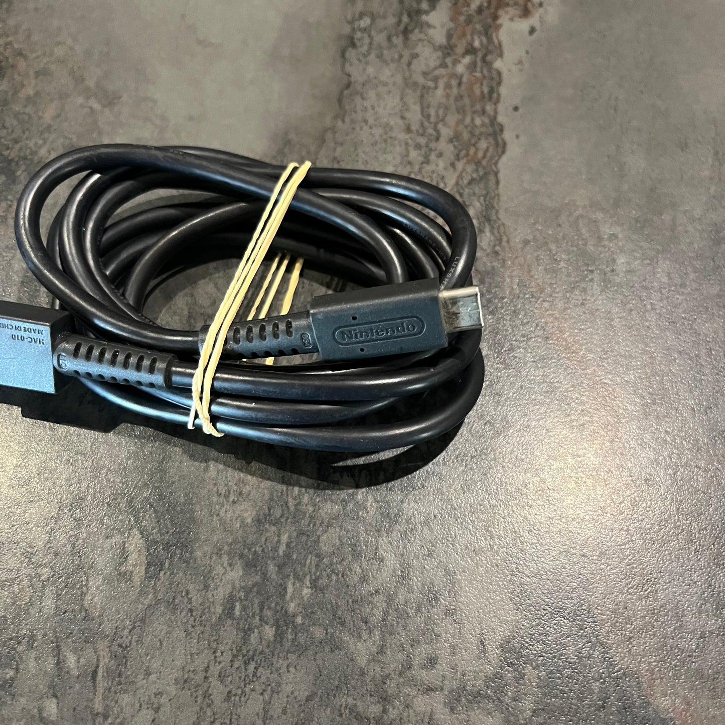 Câble officiel Nintendo USB vers USB-C pour Switch