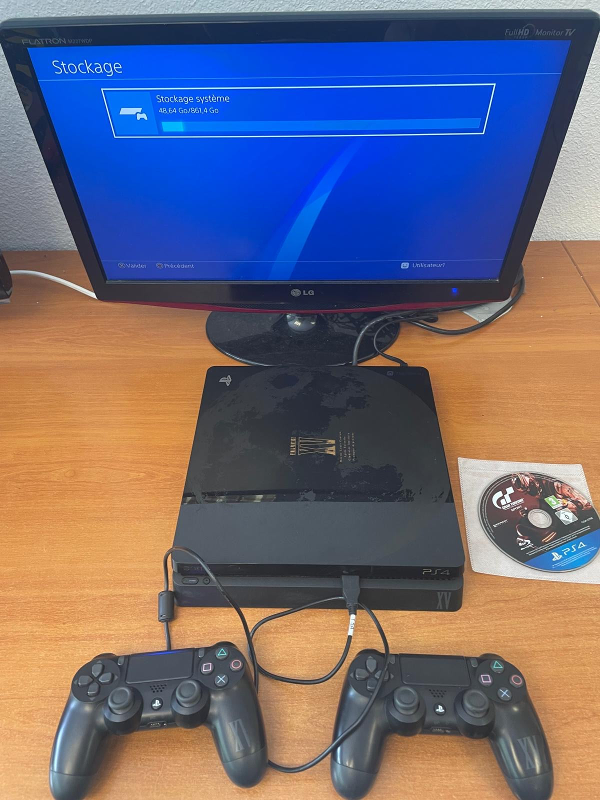Console PS4 Slim 1 To Final Fantasy XV + 2 manettes