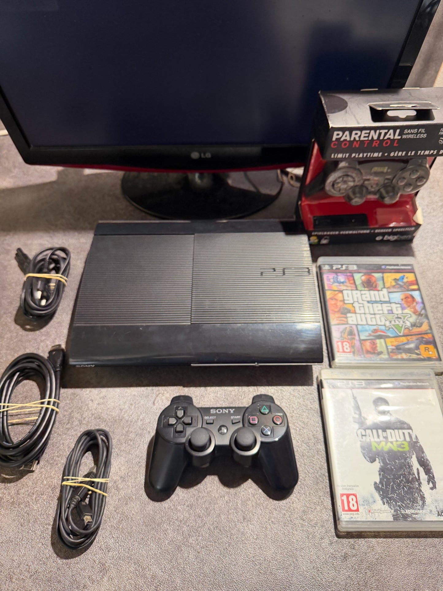 Console ps3 ultra slim + 2 manettes