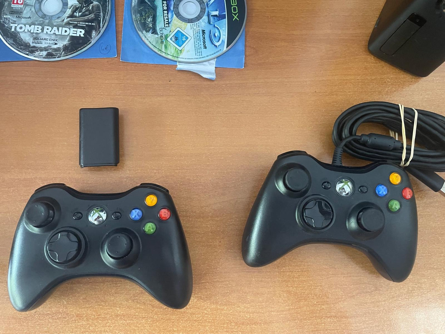 Console Xbox 360 250 GO + 2 manettes