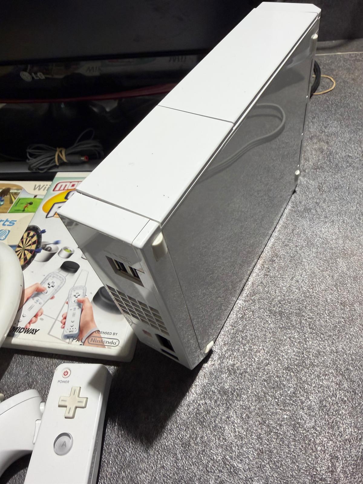 Console Wii + Mario Tennis