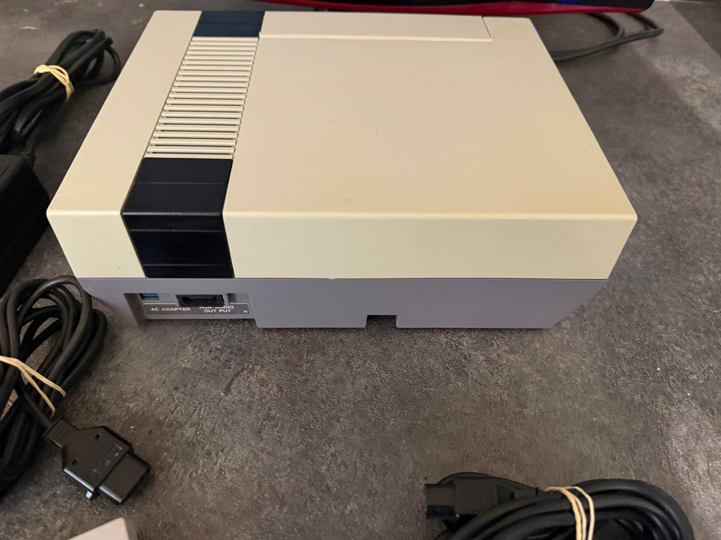 Console Nintendo nes + 2 manettes