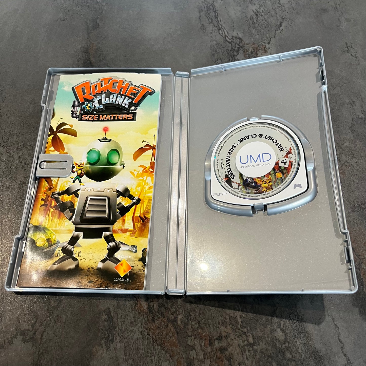 Ratchet & Clank Size Matters PSP