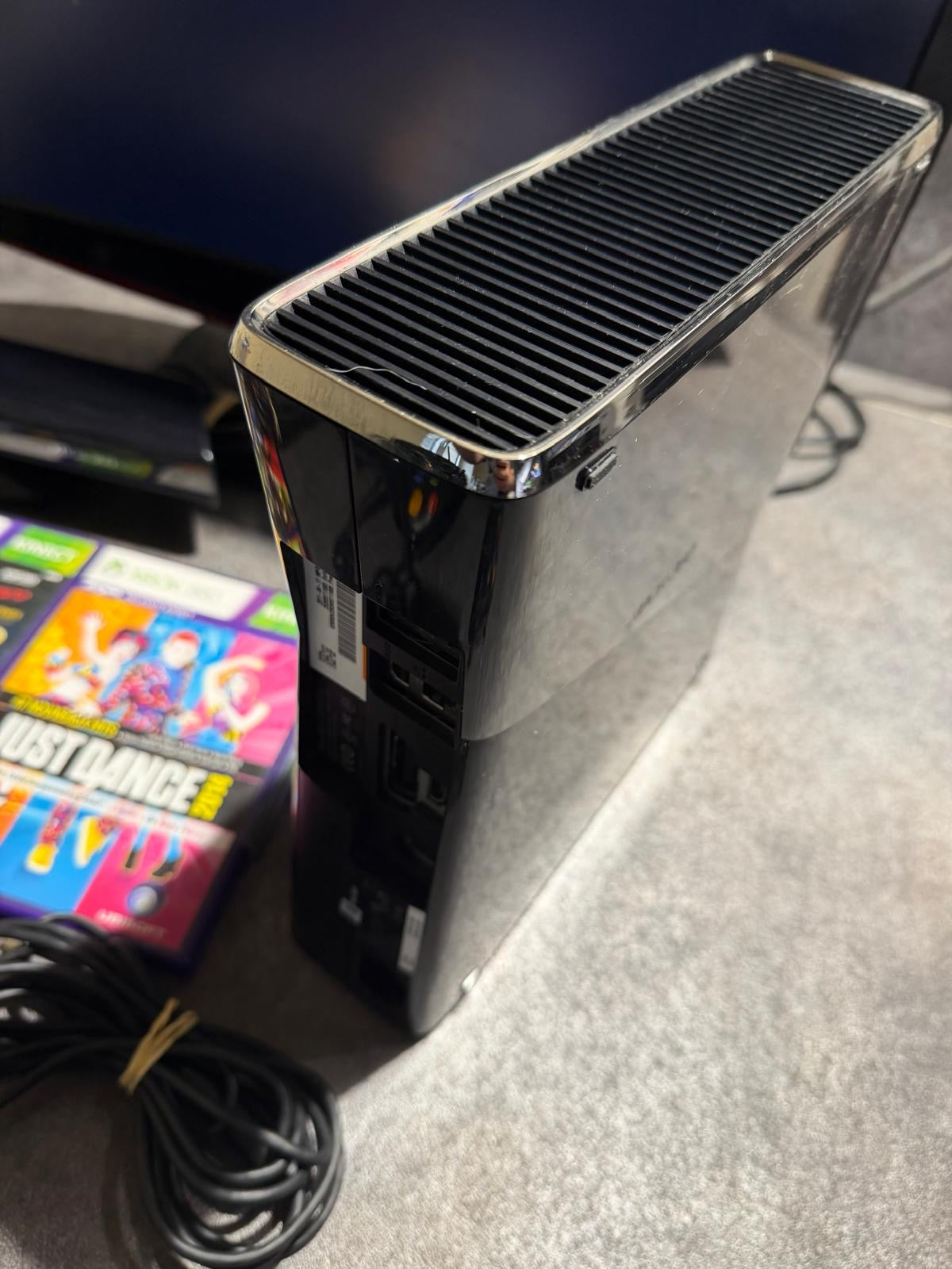 Console Xbox 360 + Kinect