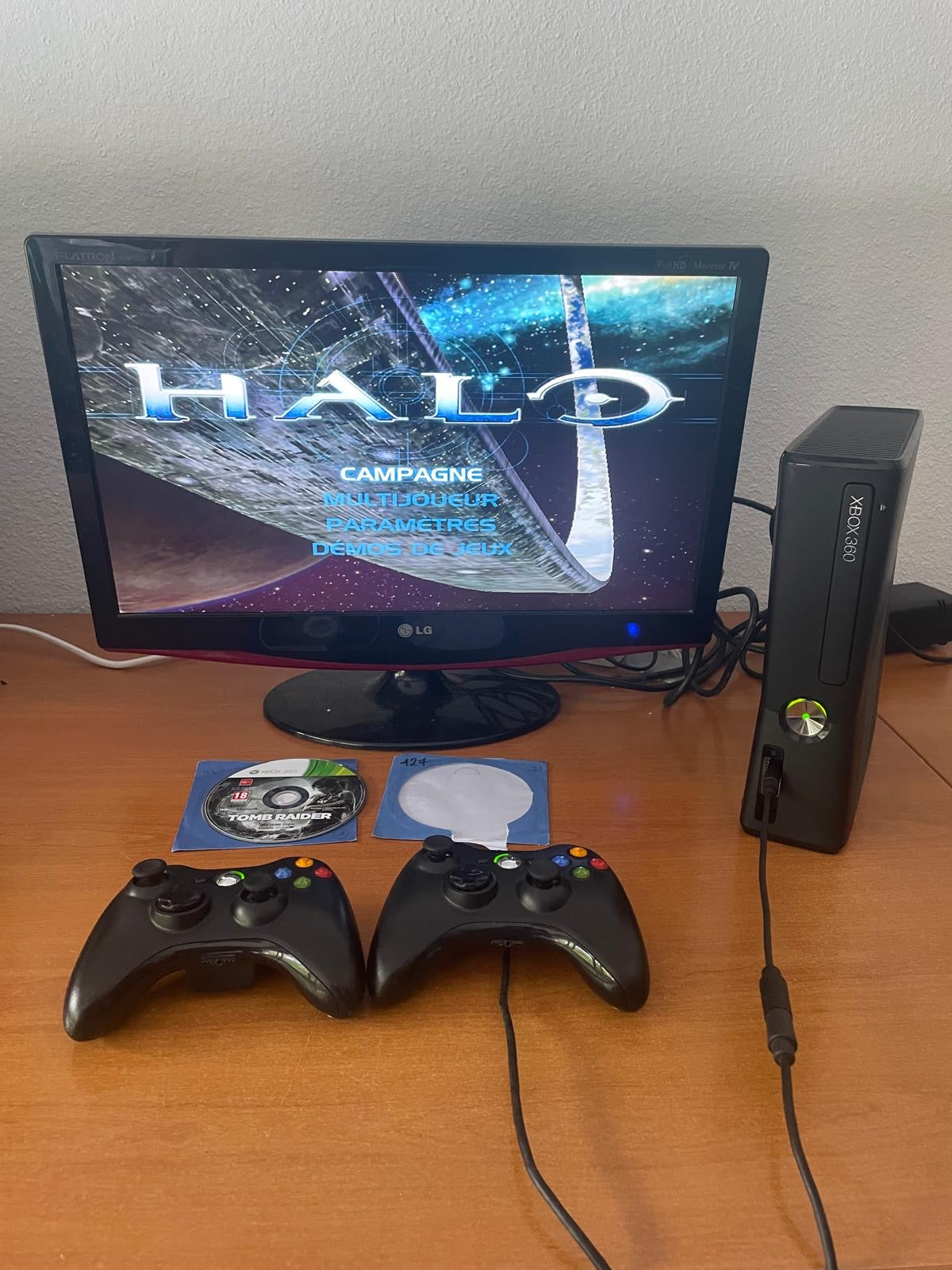 Console Xbox 360 250 GO + 2 manettes