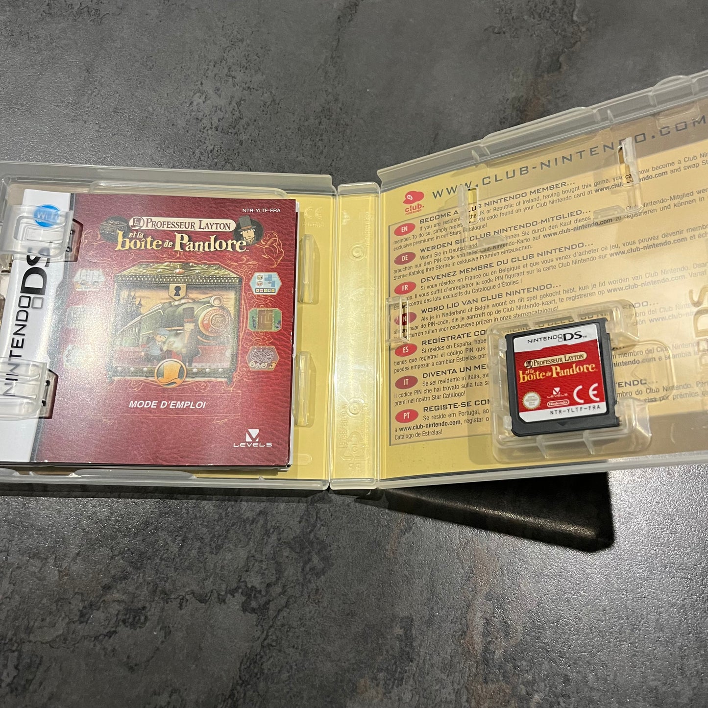 Professeur Layton et la Boîte de Pandore DS