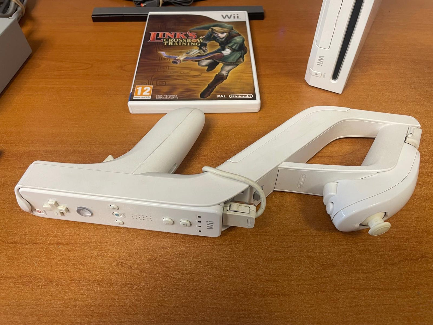 Console Wii + Link’s Crossbow Training