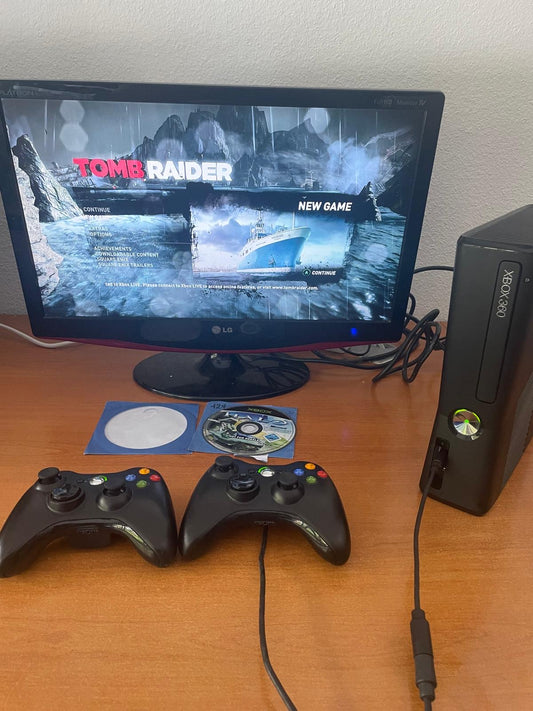 Console Xbox 360 250 GO + 2 manettes