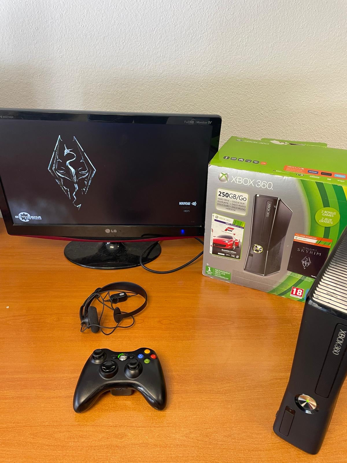 Console Xbox 360 250 GO + Kinect + boîte