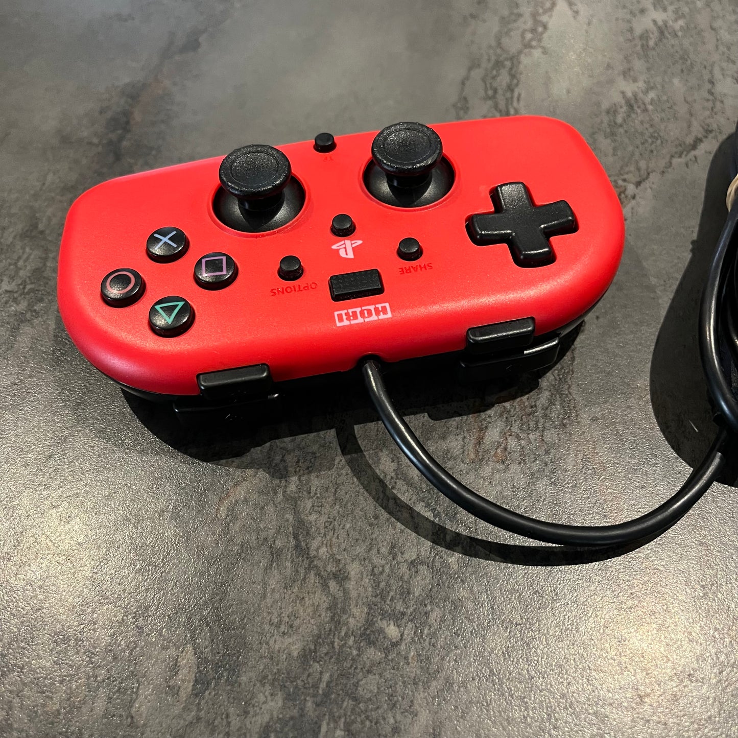 Manette Hori rouge PS4
