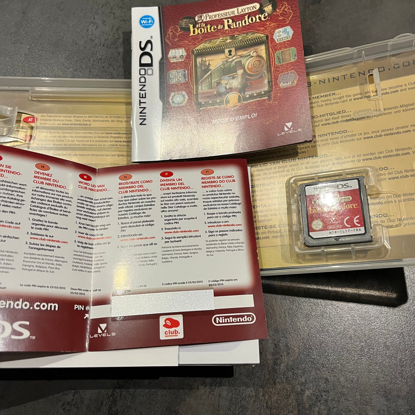Professeur Layton et la Boîte de Pandore DS