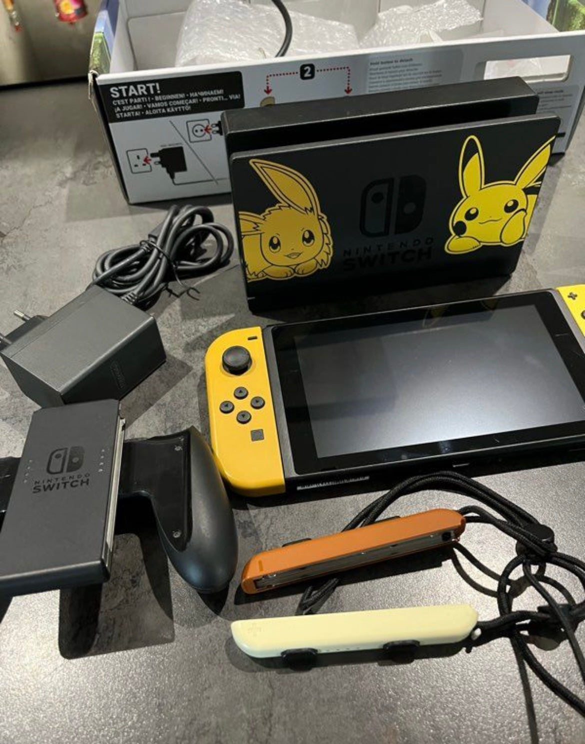 Console Nintendo Switch Pokémon Let’s Go Pikachu – Édition spéciale