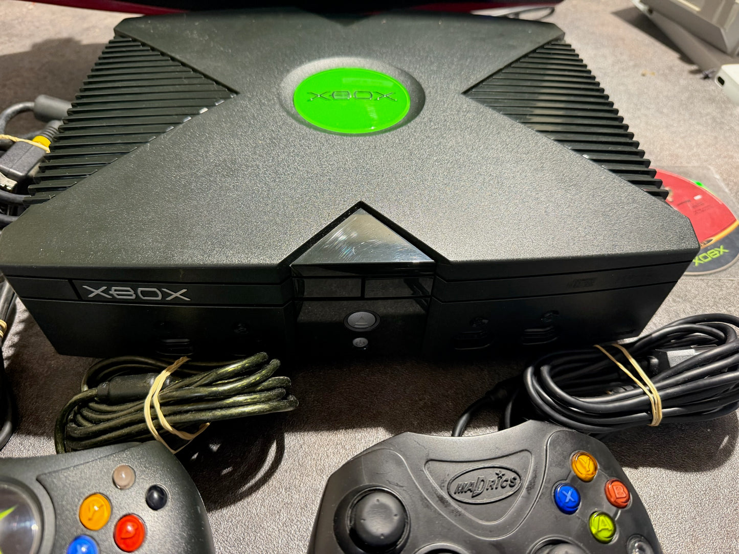 Console Xbox première génération + 2 manettes