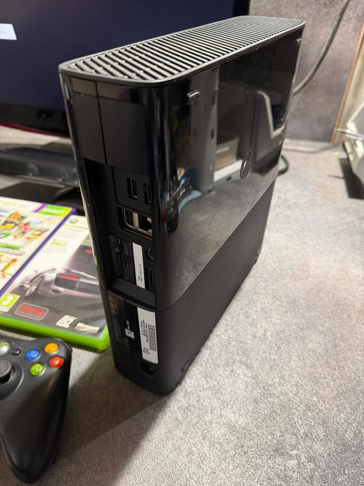 Console Xbox 360 Elite 250 Go