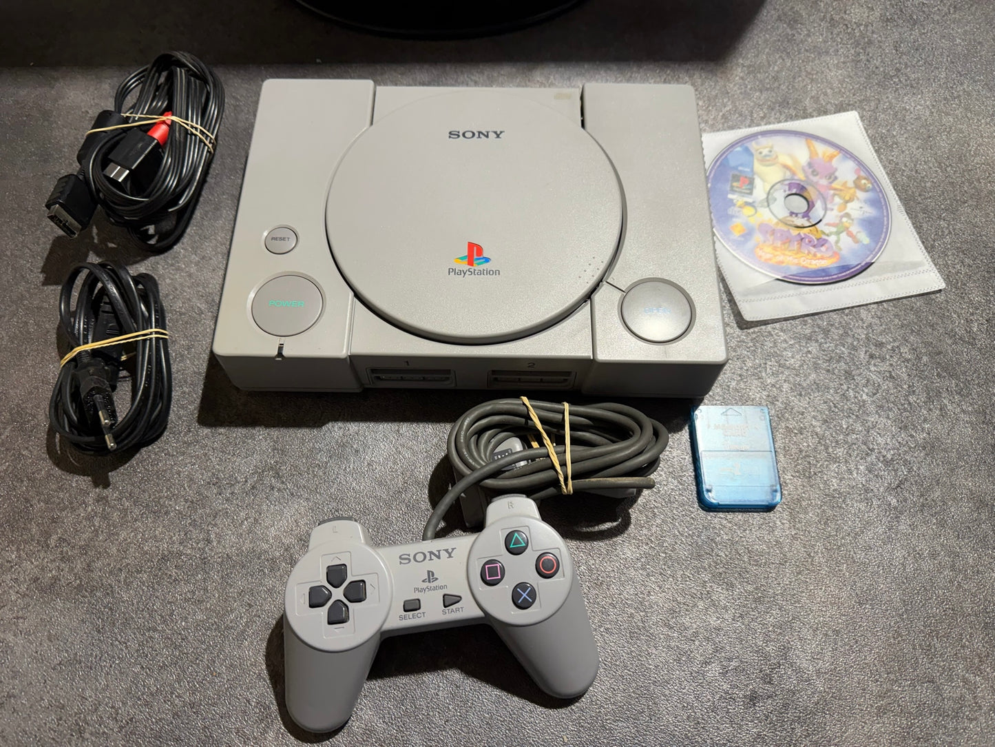 Console PS1 + Spyro