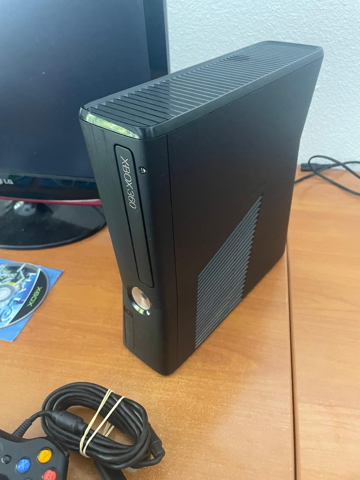 Console Xbox 360 250 GO + 2 manettes
