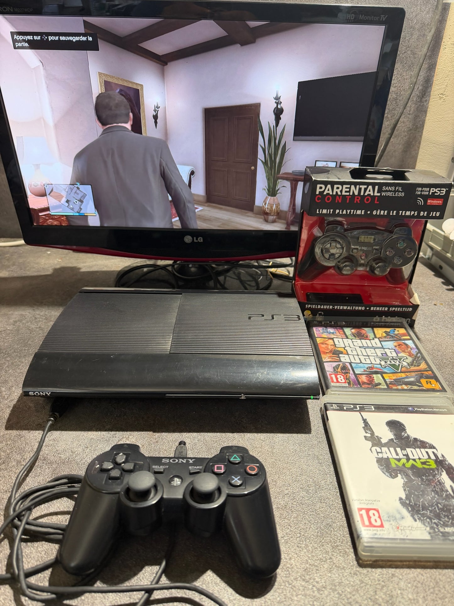 Console ps3 ultra slim + 2 manettes