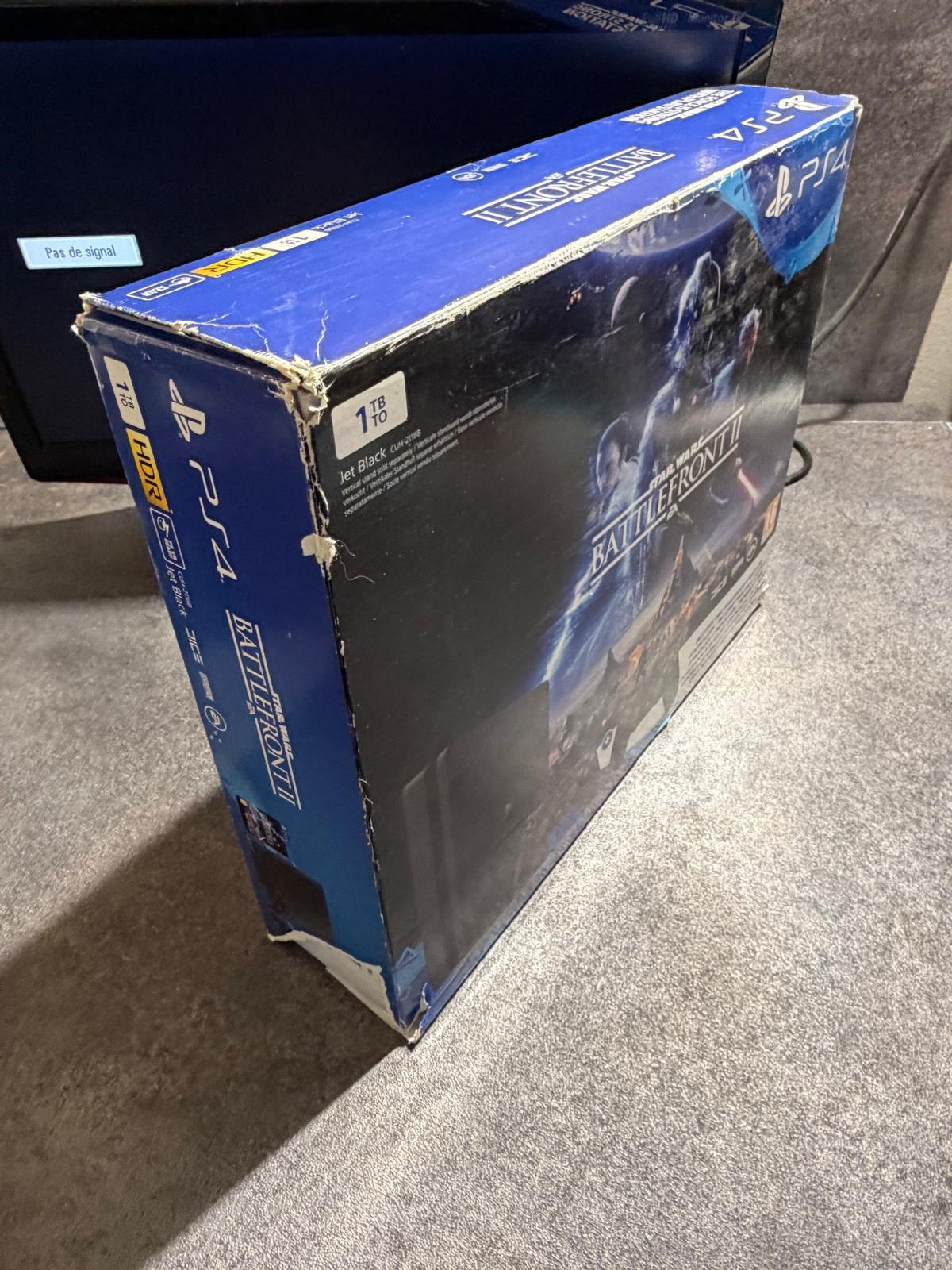 Console PS4 Star Wars Battlefront 2 en boîte