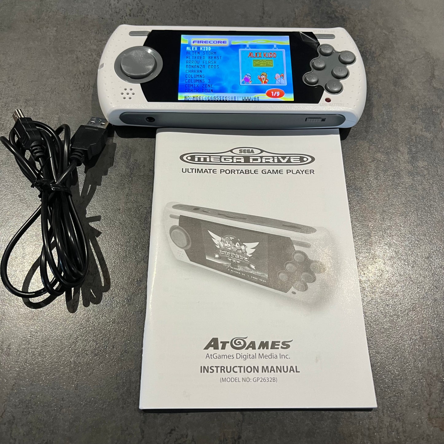 console Mega Drive Ultimate Portable