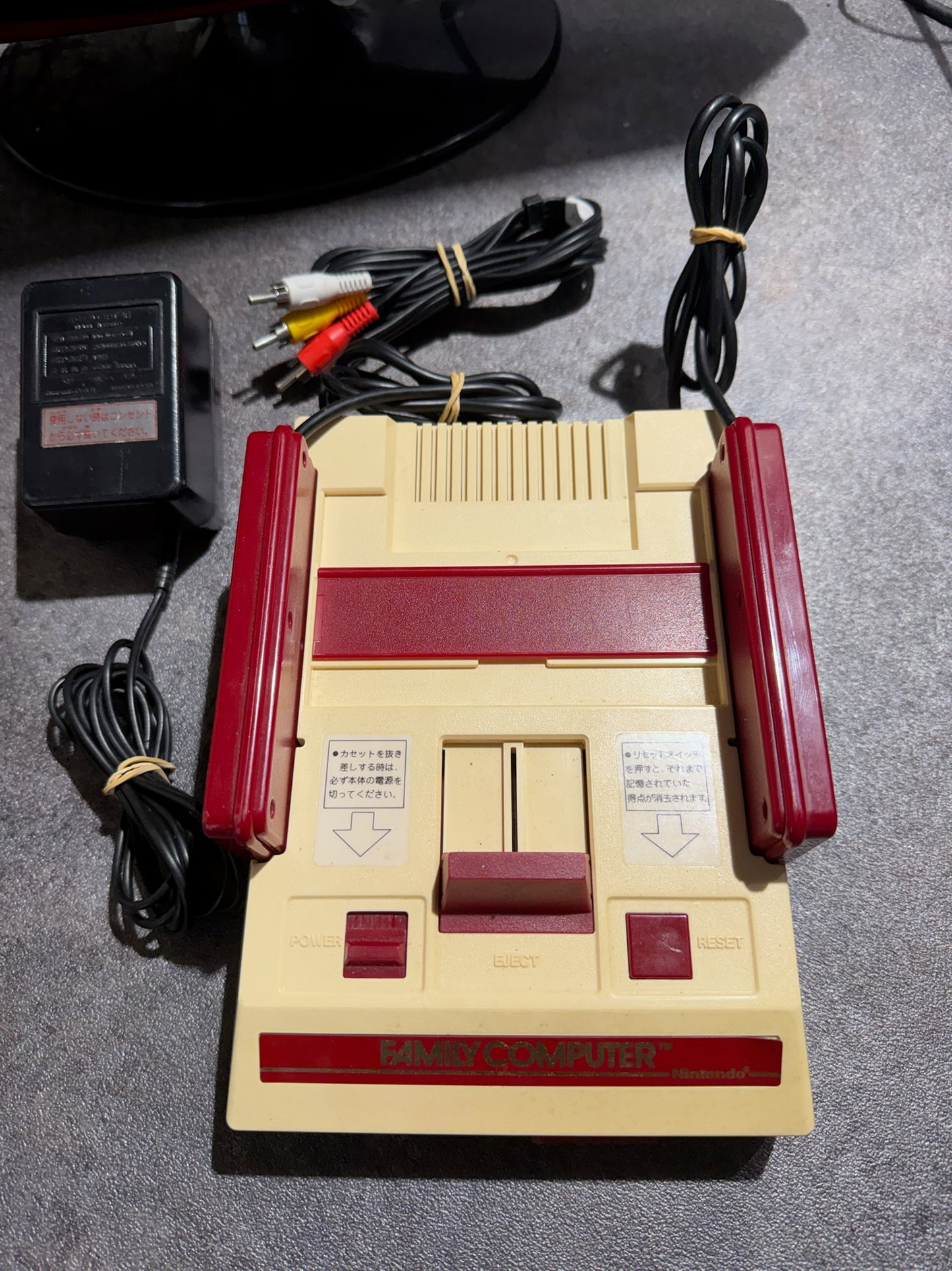 Console NES Famicom (Family Computer)