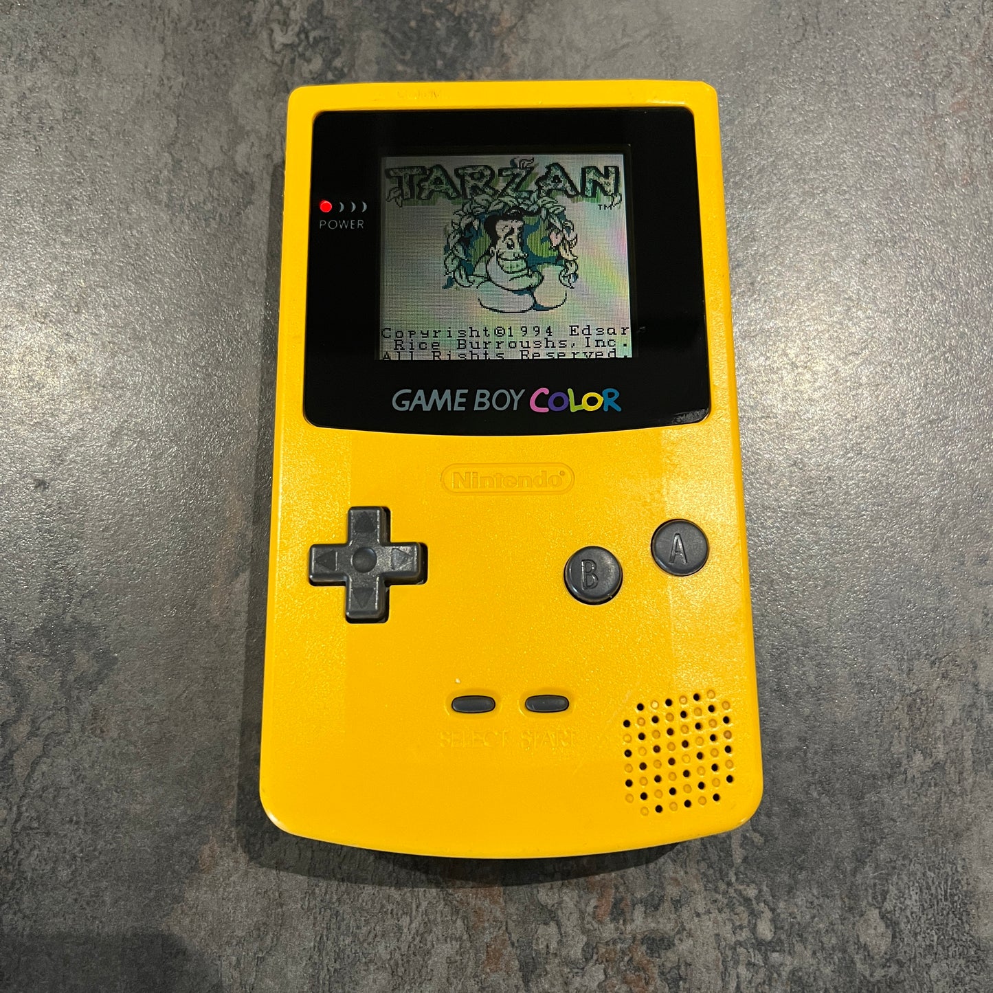 Console Nintendo Game Boy Color jaune - Fonctionnelle - Sans jeu