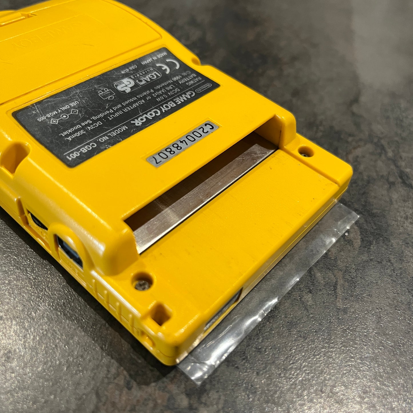 Console Nintendo Game Boy Color jaune - Fonctionnelle - Sans jeu