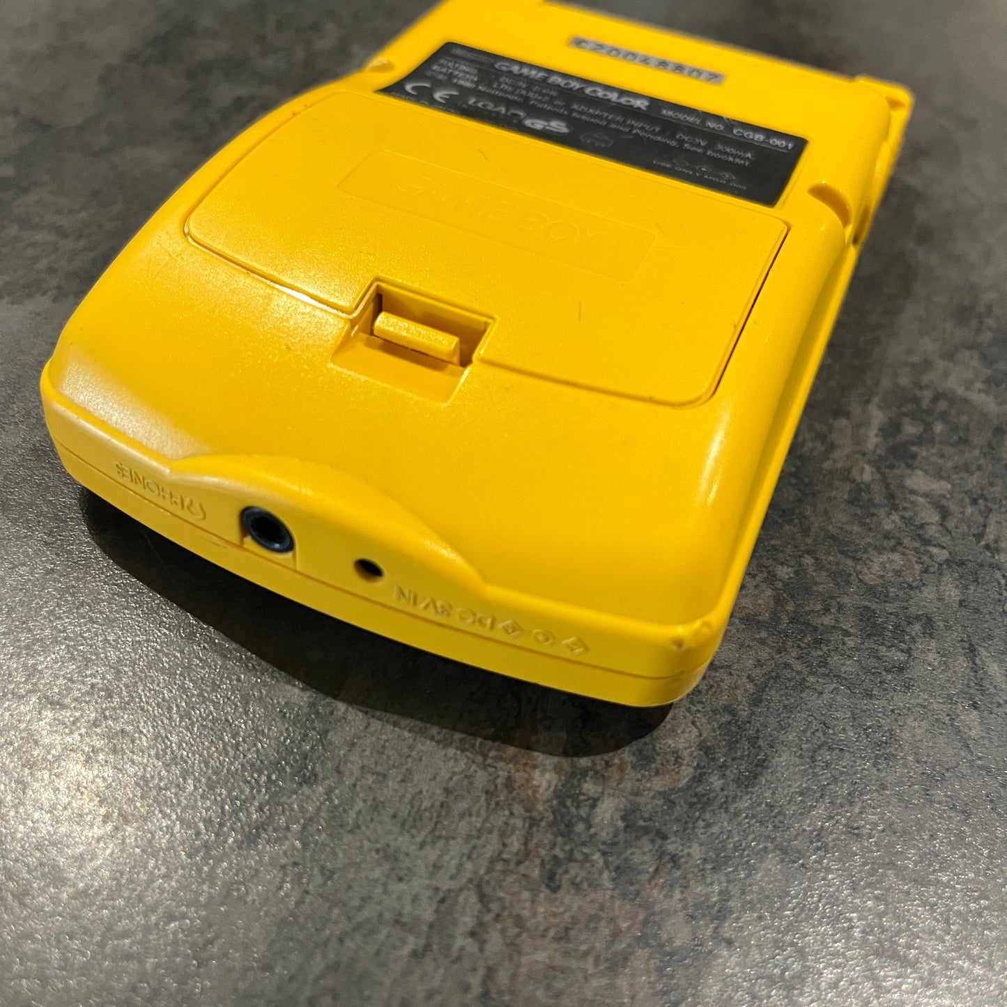 Console Nintendo Game Boy Color jaune - Fonctionnelle - Sans jeu